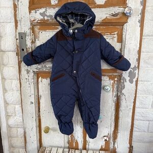 Rothschild Baby Barn Quilt Pram Hooded Snowsuit Baby Bunting  Size 6-9 mo
